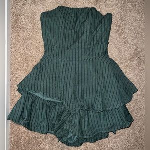 Selfie Leslie Green Ruffle Romper XS